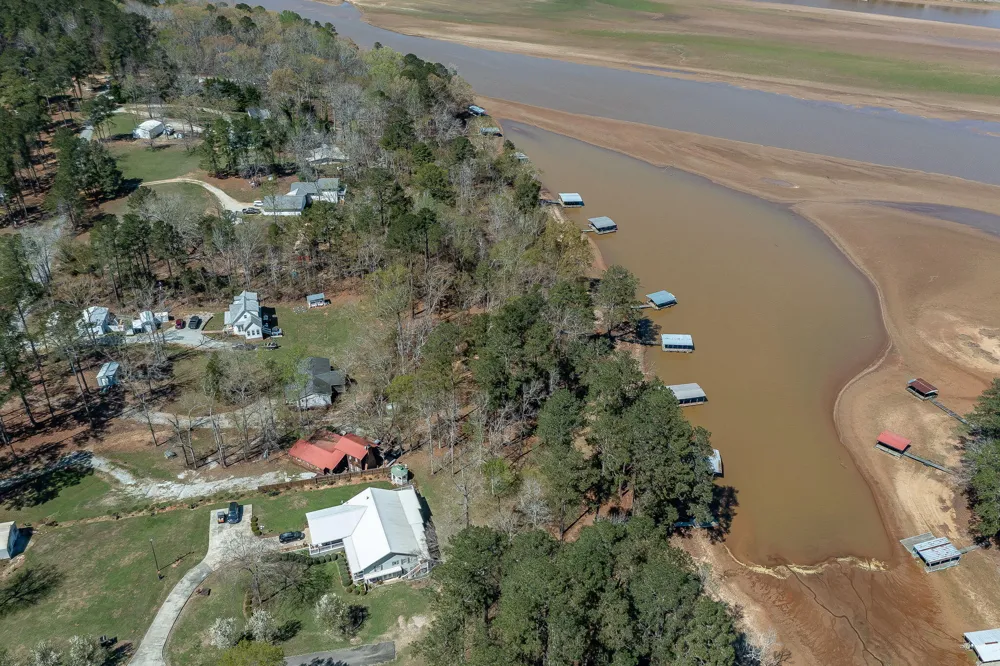 1098 Broad River Scenic Drive Tignall, GA 30668