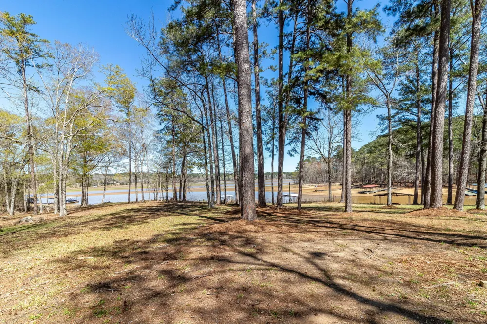 1098 Broad River Scenic Drive Tignall, GA 30668