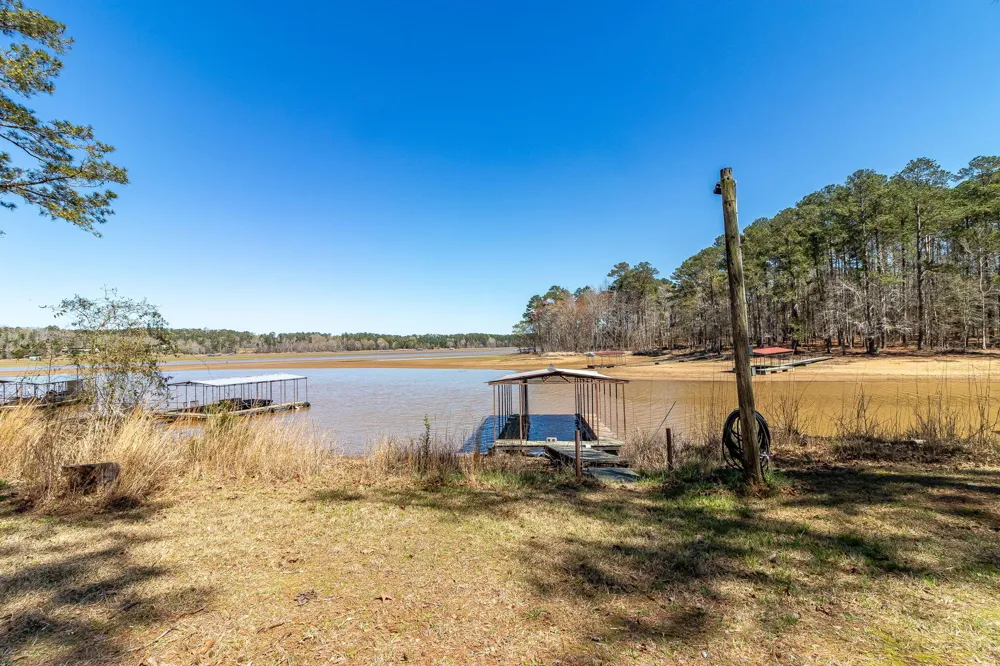 1098 Broad River Scenic Drive Tignall, GA 30668