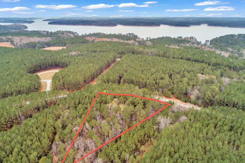 1252 Rogers Road Tignall, GA 30668