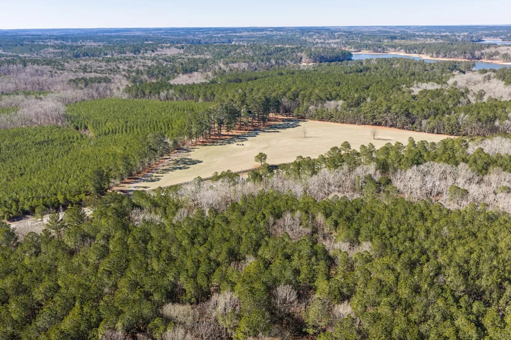 1036 Chennault Drive Tignall, GA 30668