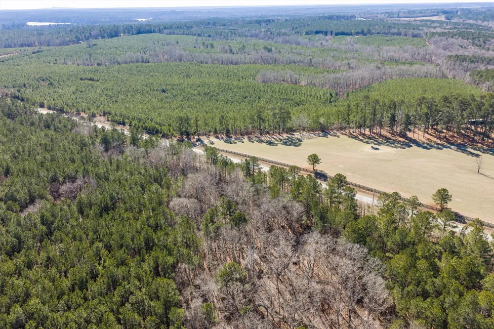 1036 Chennault Drive Tignall, GA 30668