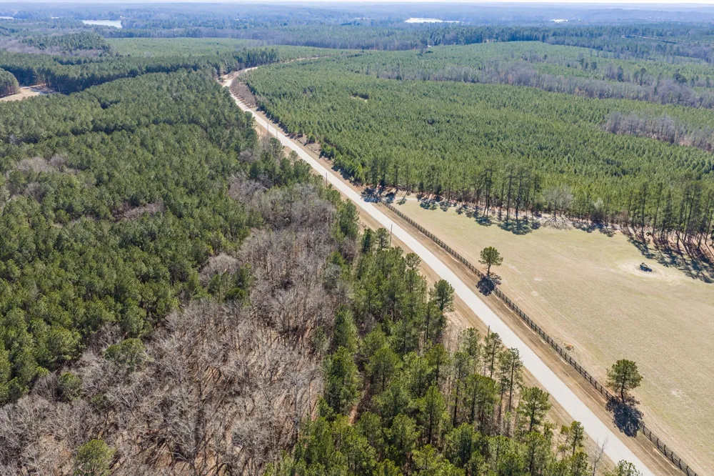 1036 Chennault Drive Tignall, GA 30668