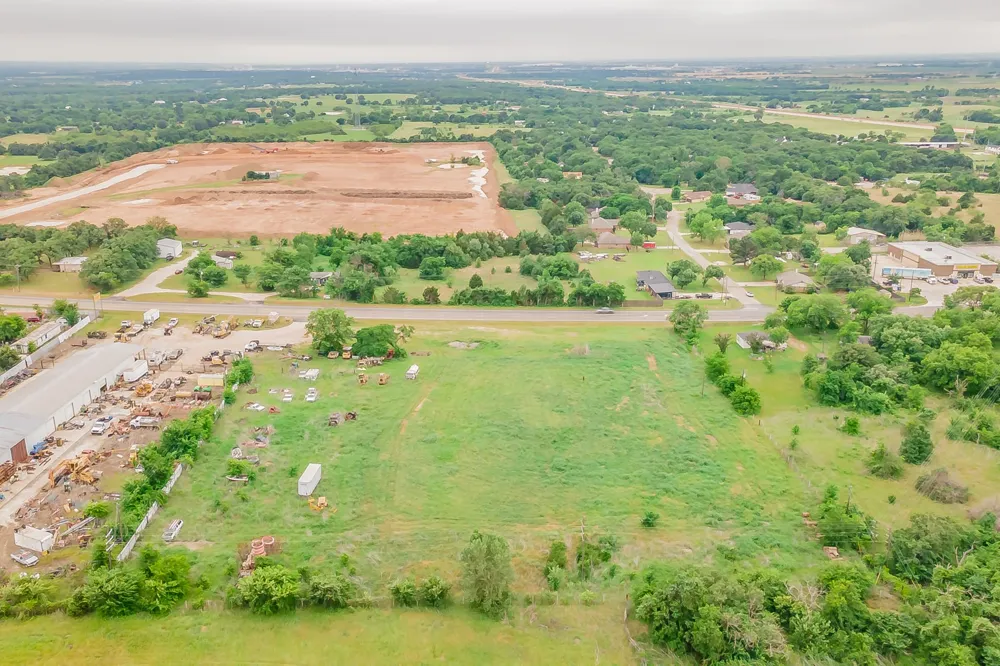 1704 W Fm 917 Burleson, TX 76058
