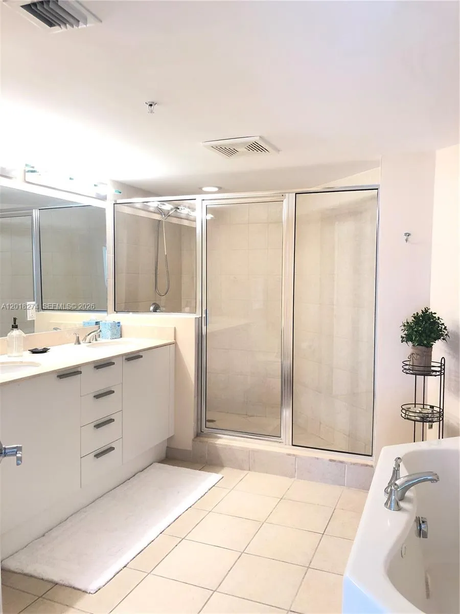 16699 Collins Ave #2003 Sunny Isles Beach, FL 33160