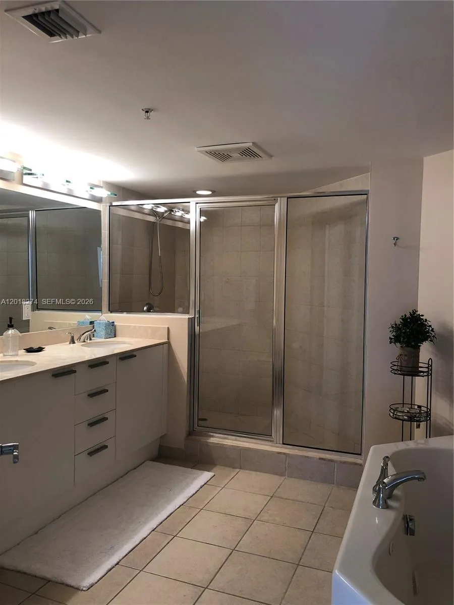 16699 Collins Ave #2003 Sunny Isles Beach, FL 33160