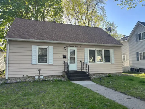 207 S 6th Street