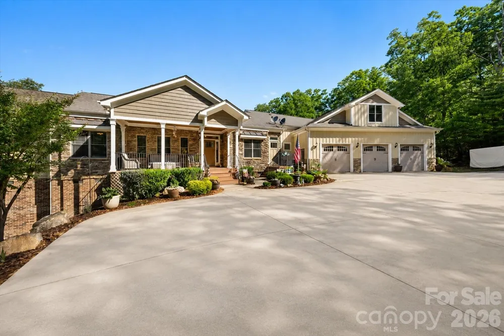 2207 Sierra Trace Road Denton, NC 27239