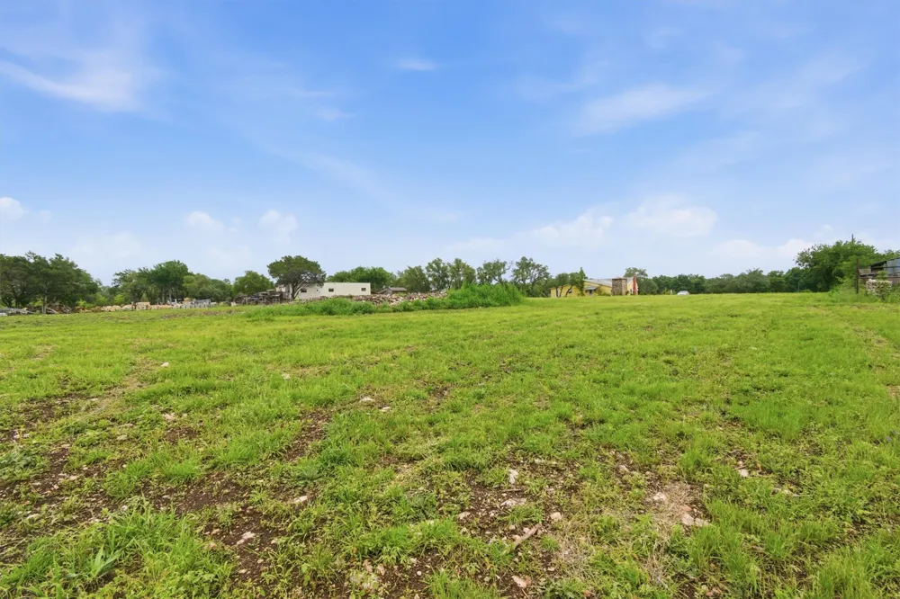 704 Fm 2657 Briggs, TX 78608