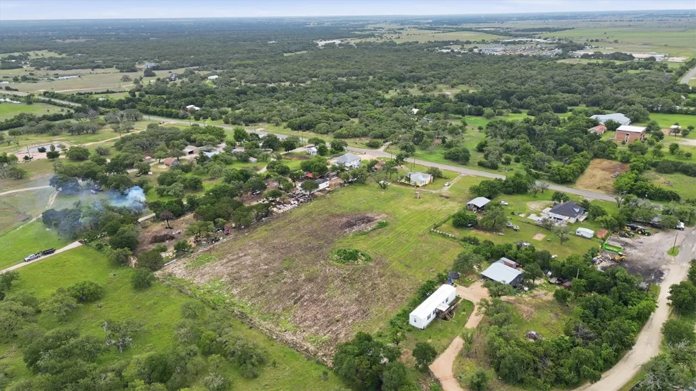 704 Fm 2657 Briggs, TX 78608