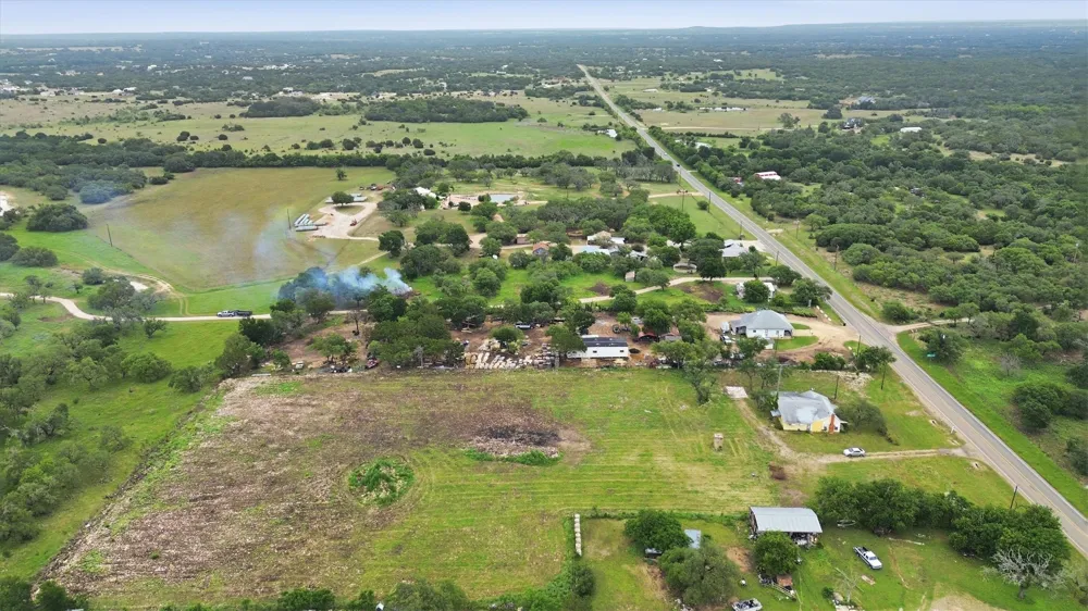 704 Fm 2657 Briggs, TX 78608