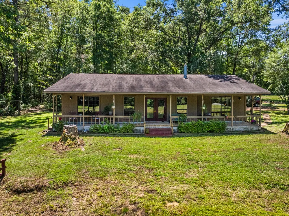 4469 County Road 1579 Avinger, TX 75630