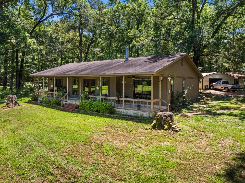 4469 County Road 1579 Avinger, TX 75630