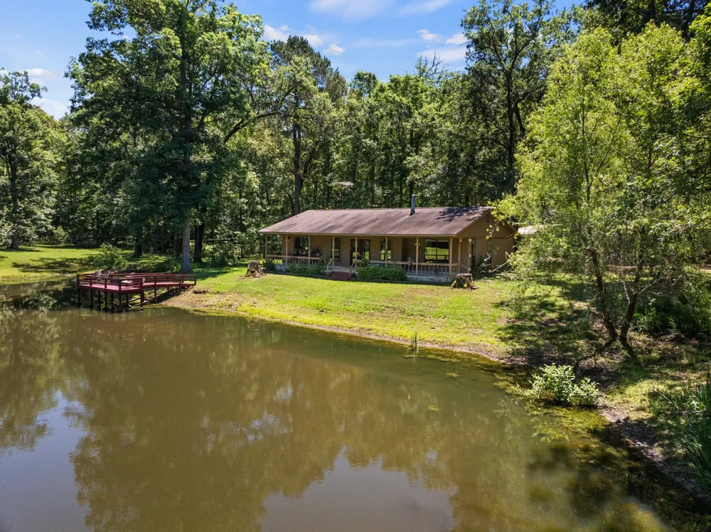 4469 County Road 1579 Avinger, TX 75630