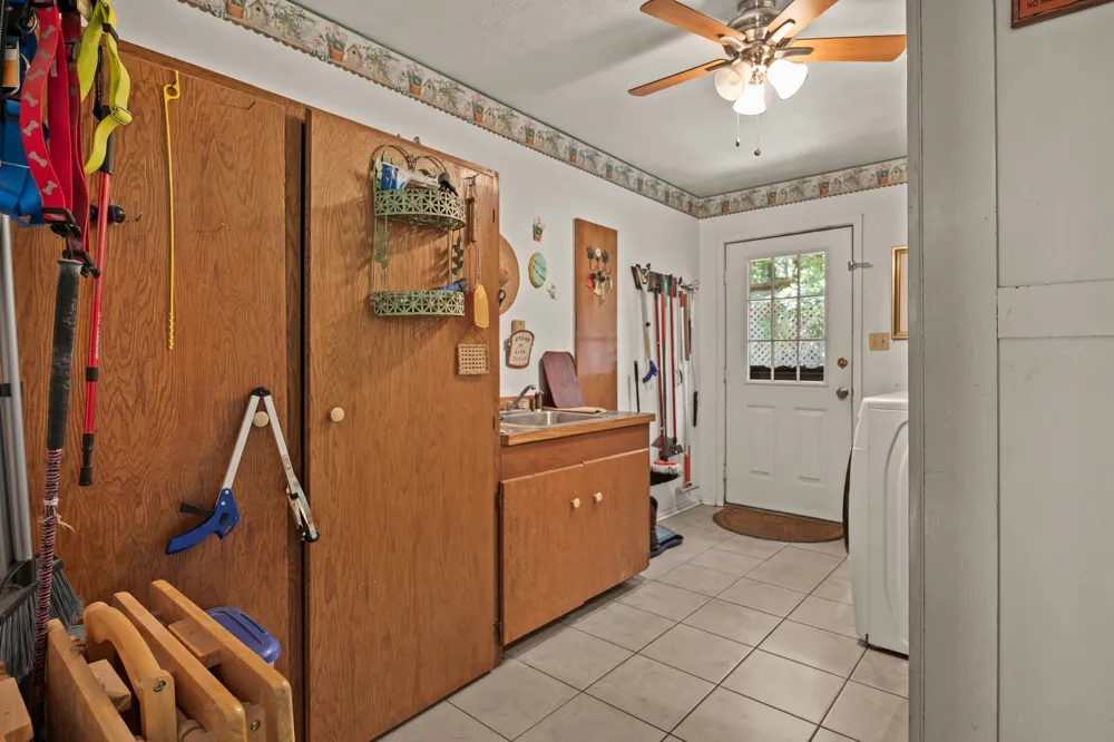4469 County Road 1579 Avinger, TX 75630