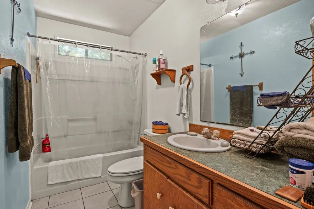4469 County Road 1579 Avinger, TX 75630