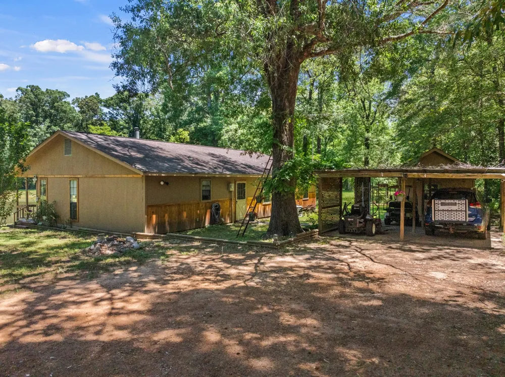 4469 County Road 1579 Avinger, TX 75630
