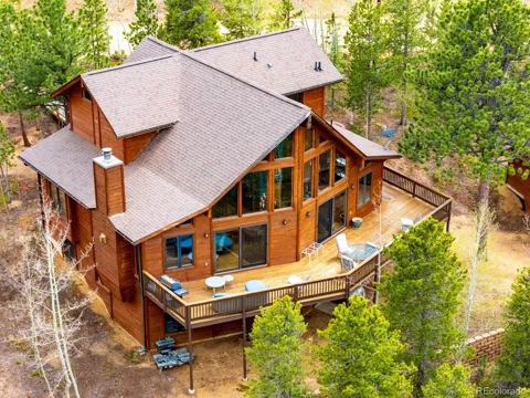 232 Highlands Drive