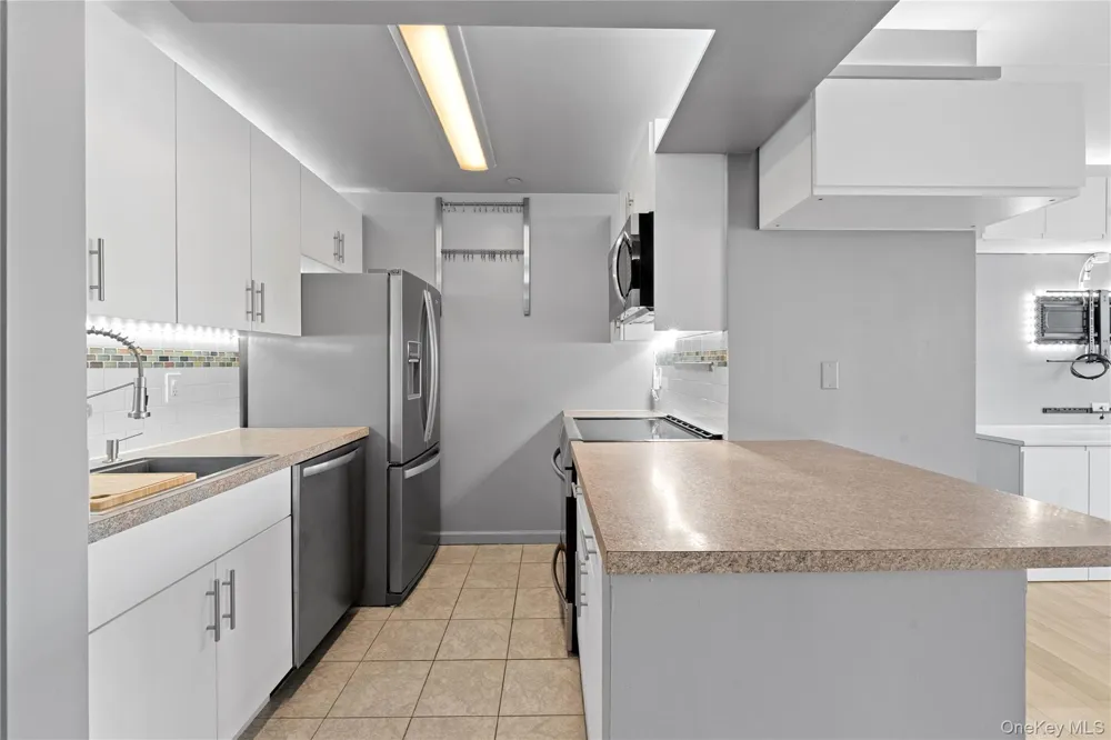 715 Fox Street #4H Bronx, NY 10455