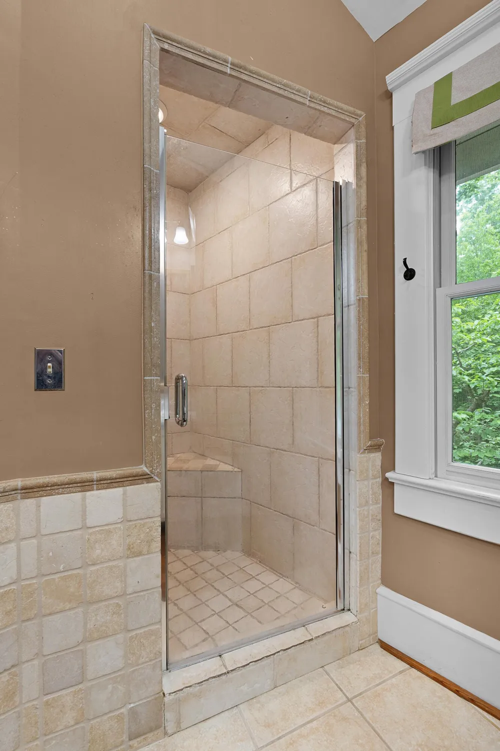 508 Scenic Highway Lookout Mountain, TN 37350