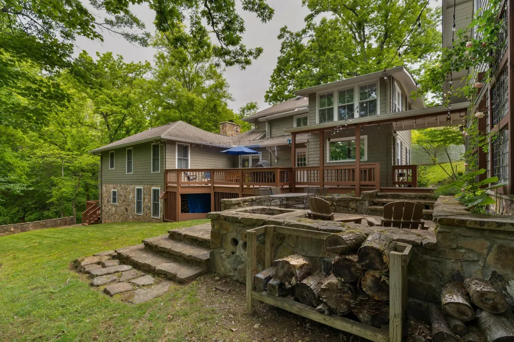 508 Scenic Highway Lookout Mountain, TN 37350