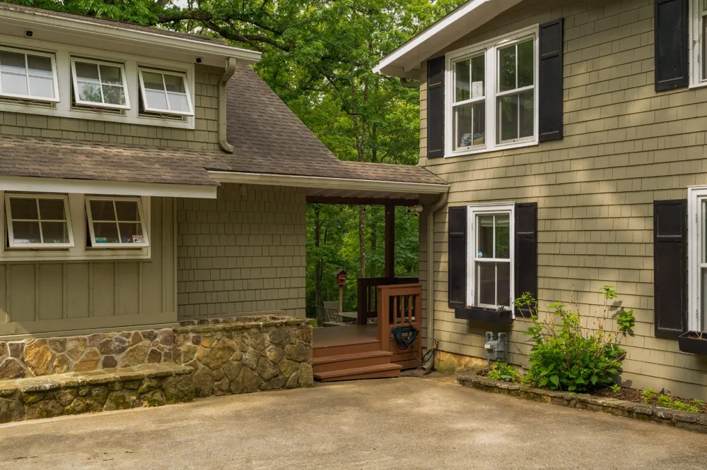 508 Scenic Highway Lookout Mountain, TN 37350