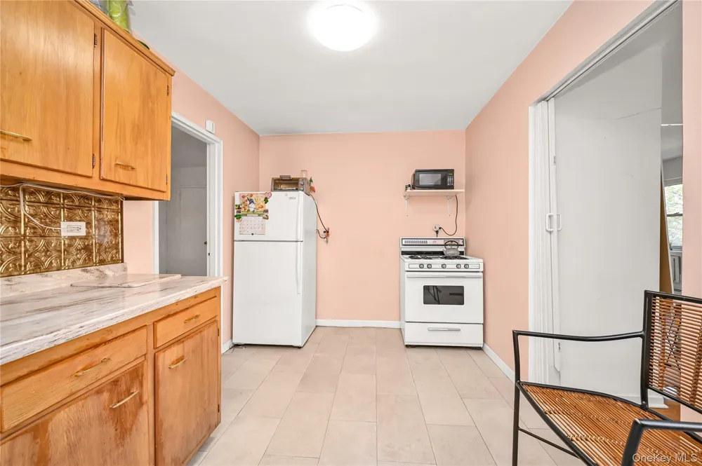 99-10 60Ave #3B Corona, NY 11368