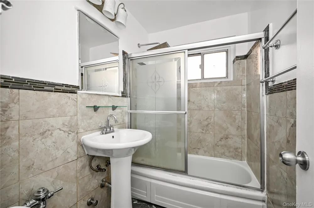 99-10 60Ave #3B Corona, NY 11368