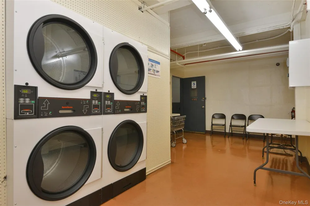 99-10 60Ave #3B Corona, NY 11368