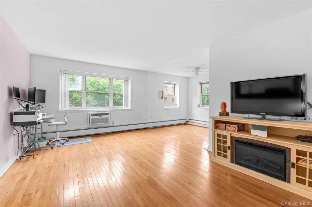 99-10 60Ave #3B Corona, NY 11368