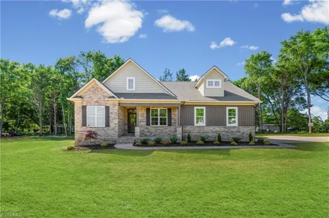 109 Frost Road