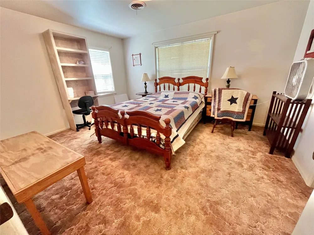 601 Navajo Trail Hamilton, TX 76531