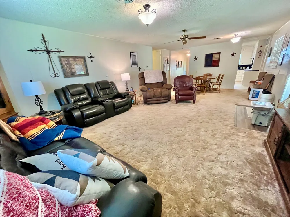 601 Navajo Trail Hamilton, TX 76531