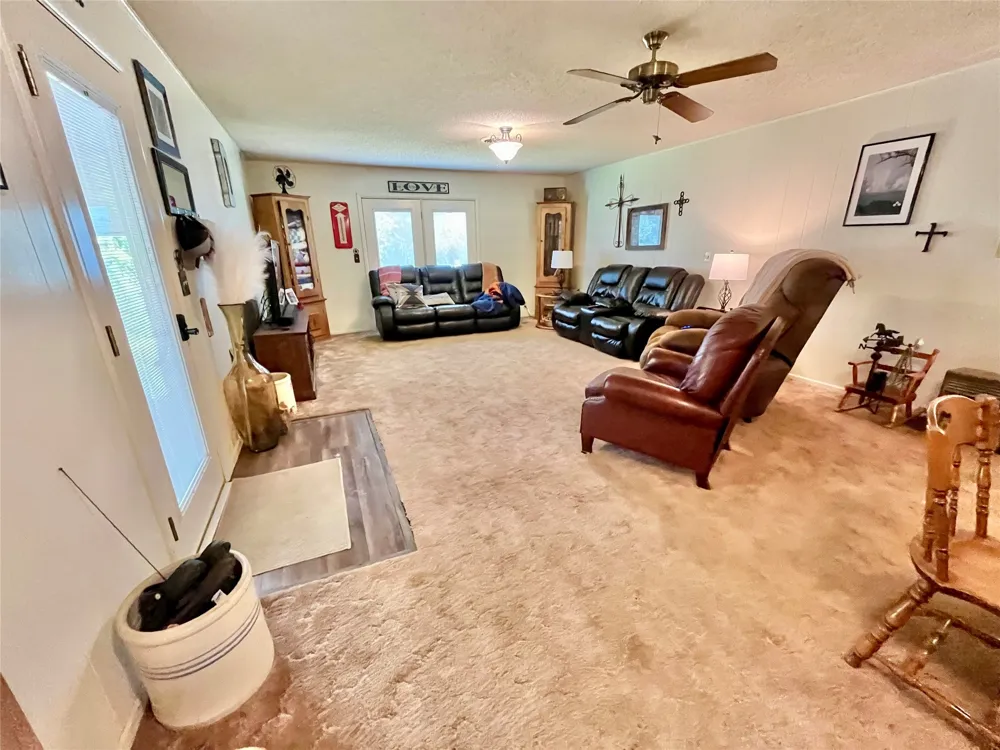 601 Navajo Trail Hamilton, TX 76531