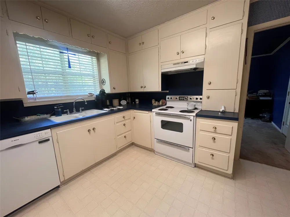 601 Navajo Trail Hamilton, TX 76531
