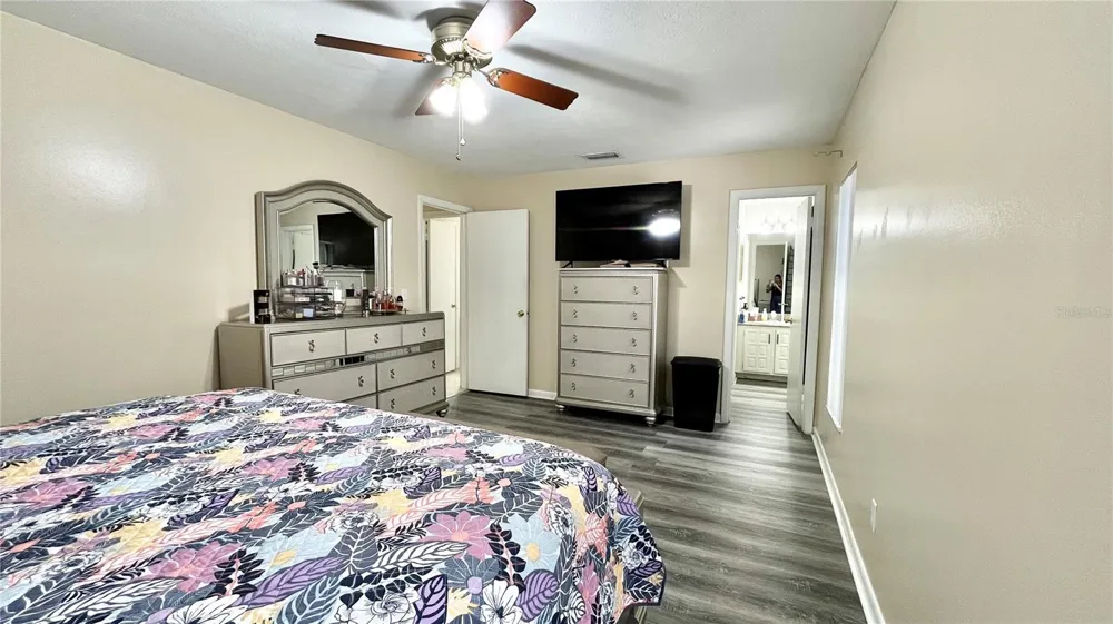 14216 BRIARTHORN DRIVE Tampa, FL 33625