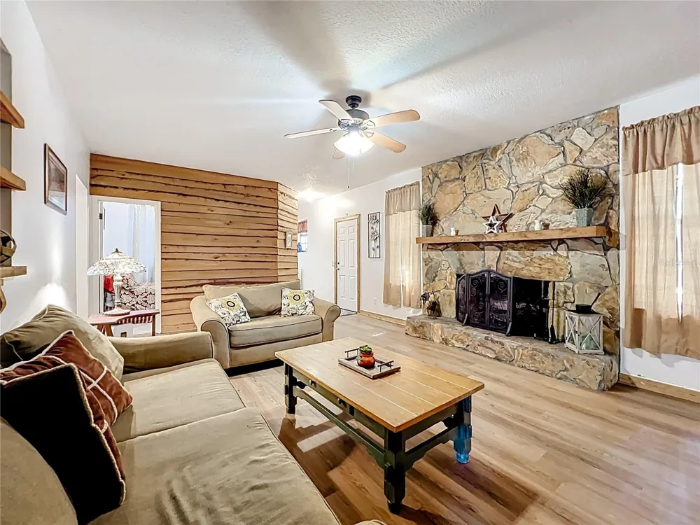 1338 SAINT NICHOLAS AVENUE Christmas, FL 32709