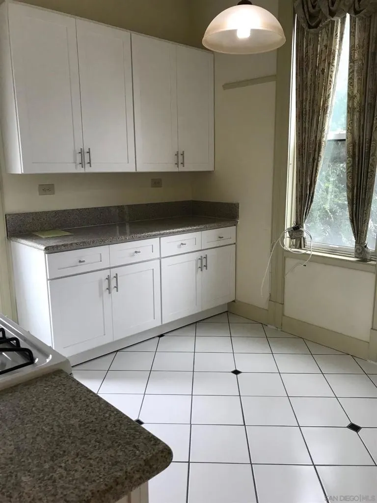 906 A Ave National City, CA 91950