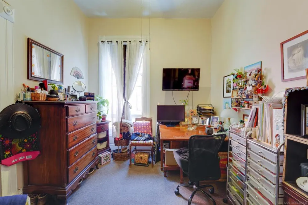 906 A Ave National City, CA 91950