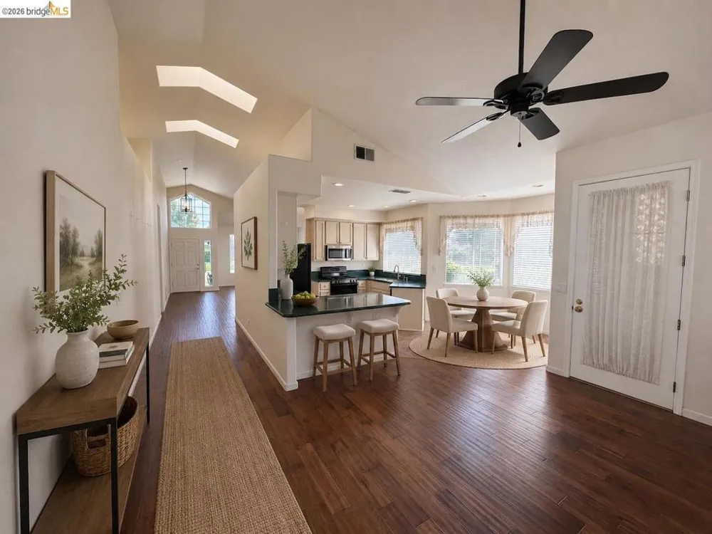 5001 Meadow Pass Way Antelope, CA 95843