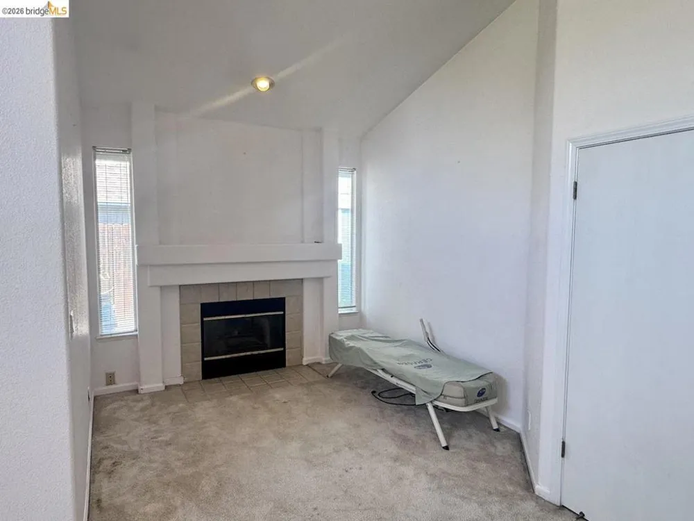5001 Meadow Pass Way Antelope, CA 95843