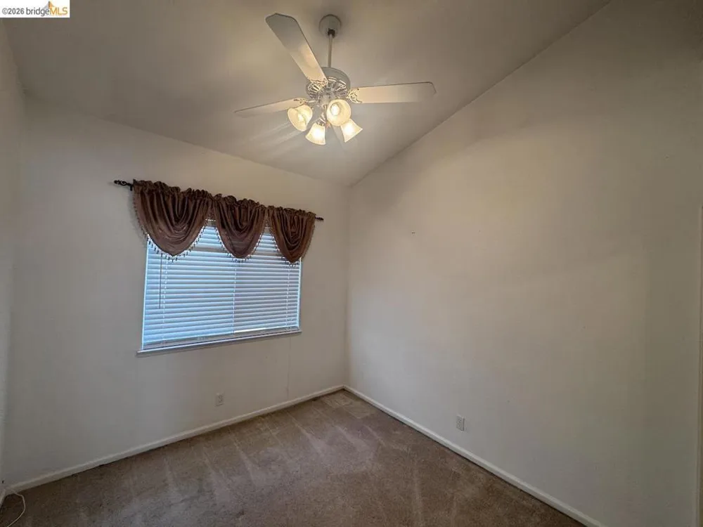 5001 Meadow Pass Way Antelope, CA 95843