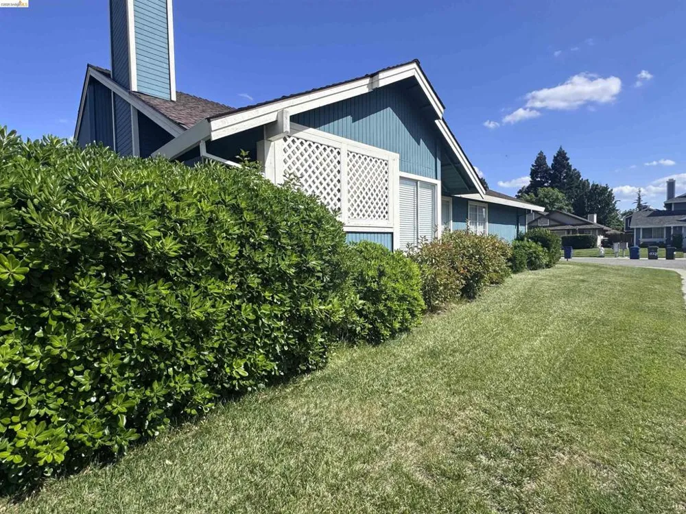 5001 Meadow Pass Way Antelope, CA 95843