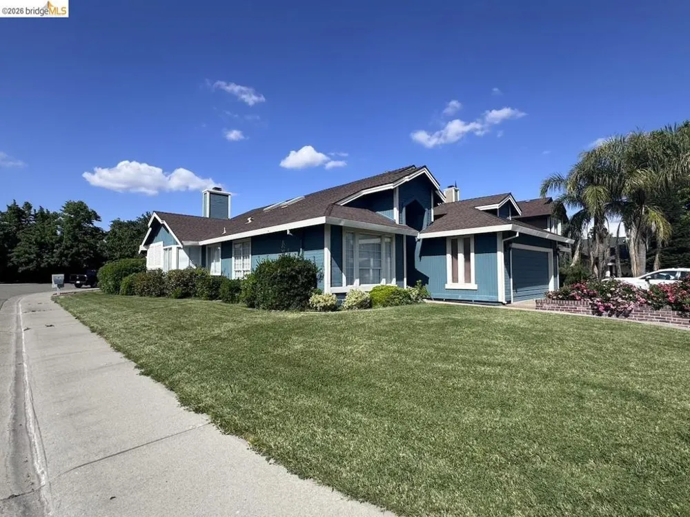5001 Meadow Pass Way Antelope, CA 95843