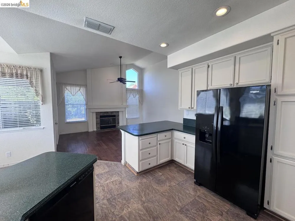 5001 Meadow Pass Way Antelope, CA 95843