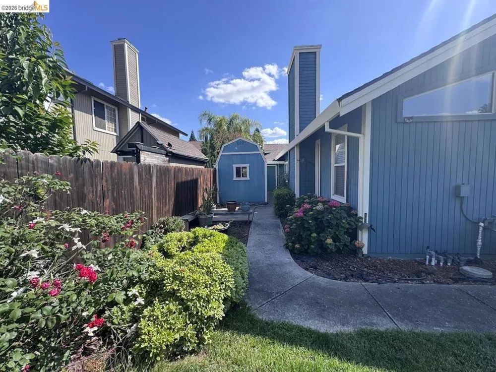 5001 Meadow Pass Way Antelope, CA 95843