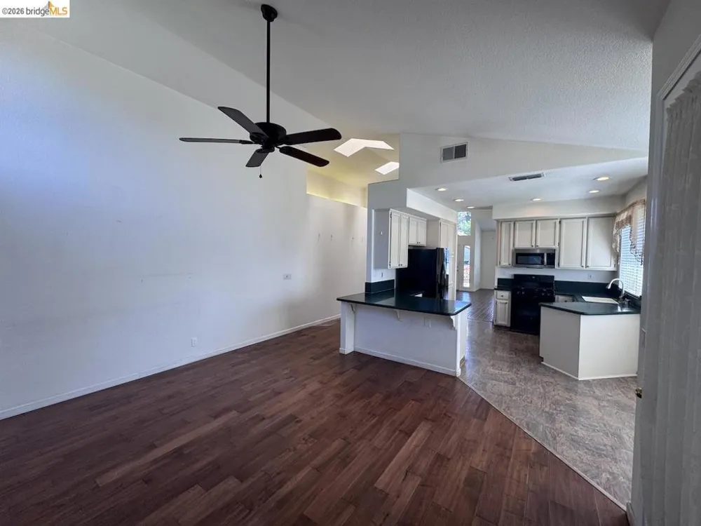 5001 Meadow Pass Way Antelope, CA 95843