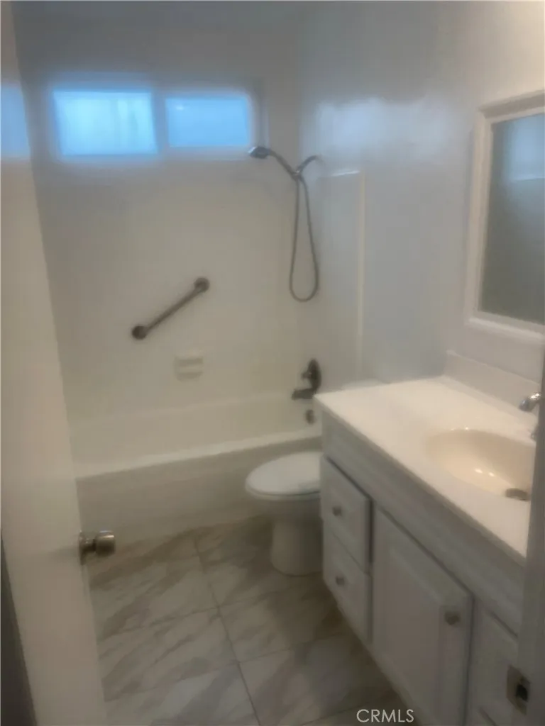 3910 W 238th Torrance, CA 90505