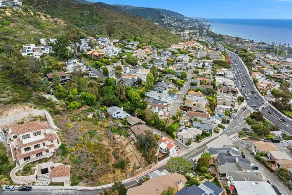 375 Nyes Place Laguna Beach, CA 92651