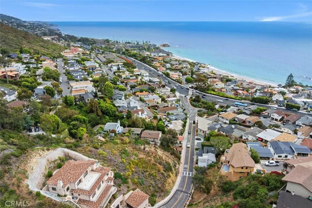 375 Nyes Place Laguna Beach, CA 92651